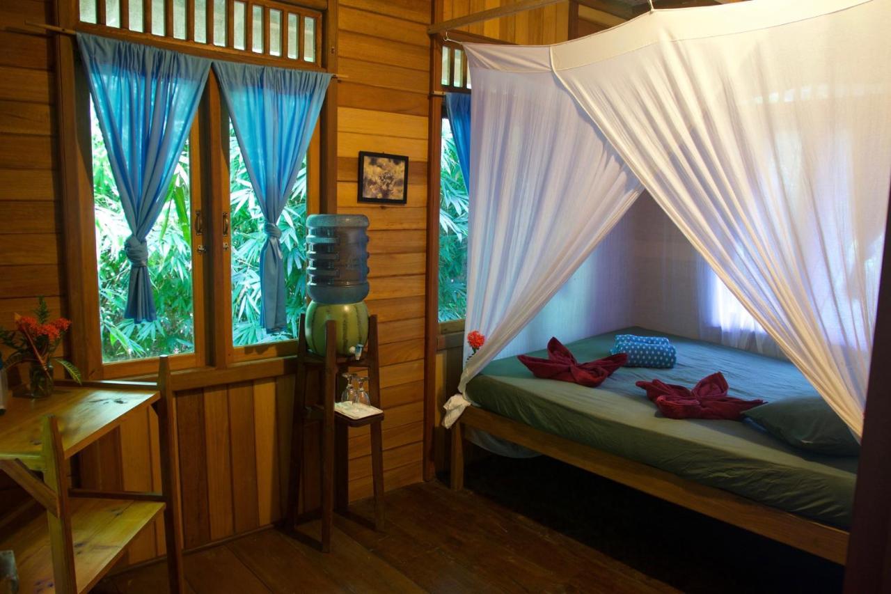 Nomad Divers Bangka Likupang Exterior foto